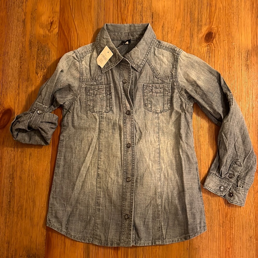 New with Tag Gap Kids Denim Chambray Button Down Shirt Sz 5